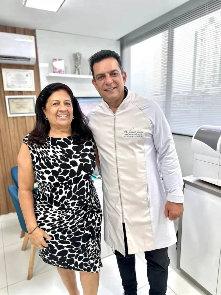 pacientes do Dr Jenival Junior dentista implante prótese itabuna ba