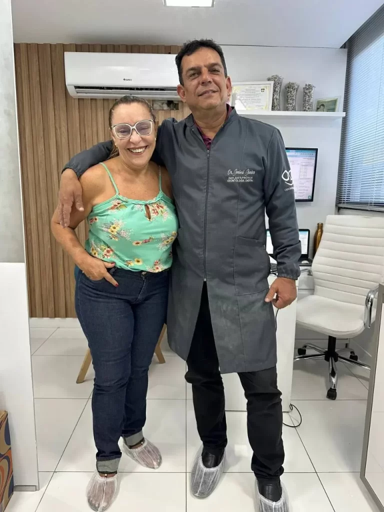 pacientes do Dr Jenival Junior dentista implante prótese itabuna ba